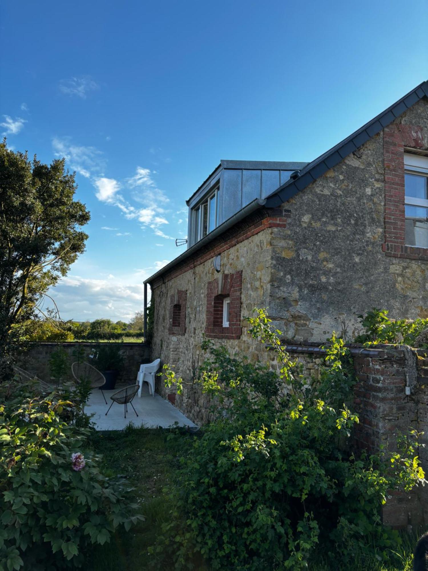 Petite Maison Trungy Luaran gambar